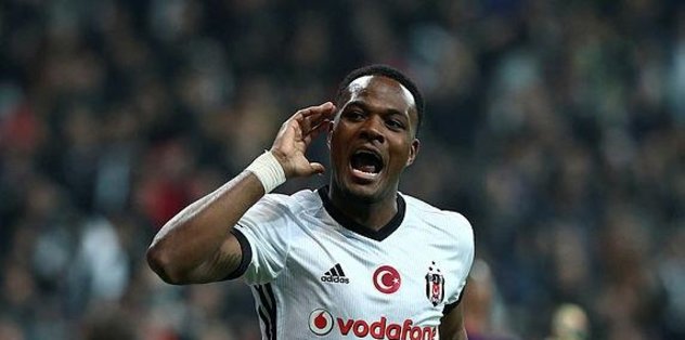 Larin’e Antalya takibi