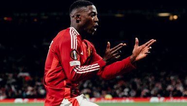 Beşiktaş'a Manchester United'tan Genç Yıldız Teklifi!