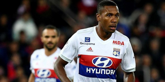 Marcelo gemileri yakıyor