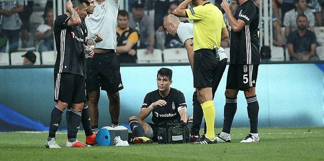 Necip’ten kafa kafaya çarpışma