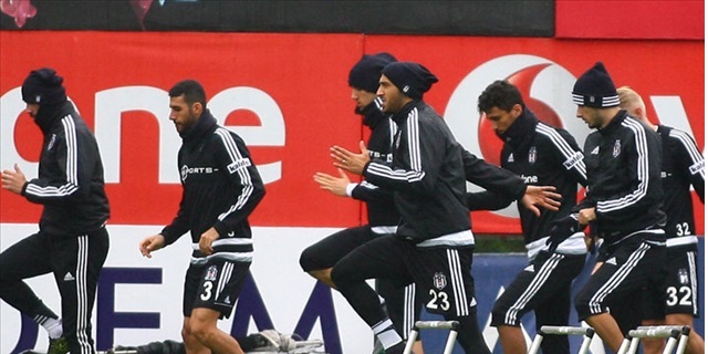 Atiba,Gökhan Töre ve Sosa antrenma katılmadı