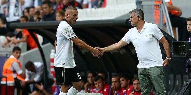 Şenol Güneş. "Larin yetenekli ama eğitimsiz"