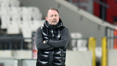 Sergen Yalçın tribünde