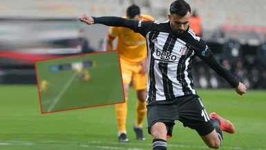 Son dakika spor haberi: İşte Beşiktaş'ın Kayserispor maçında penaltı kazandığı pozisyon