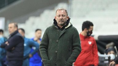 Son dakika spor haberleri: Beşiktaş Teknik Direktörü Sergen Yalçın'dan futbolcularıyla özel görüşme!
