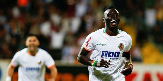 Son dakika transfer haberi: Beşiktaş'tın Papiss Cisse teklifi ortaya çıktı!