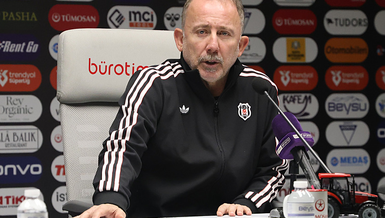 Sergen Yalçın'ın Ekibi Fenerbahçe-Stuttgart Maçını Analiz Etti