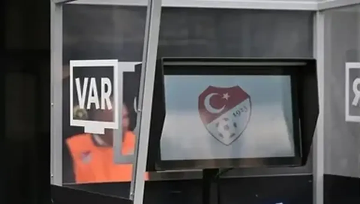 Trendyol Süper Lig'de Beşiktaş-Çorum FK Maçının Hakemleri Belli Oldu