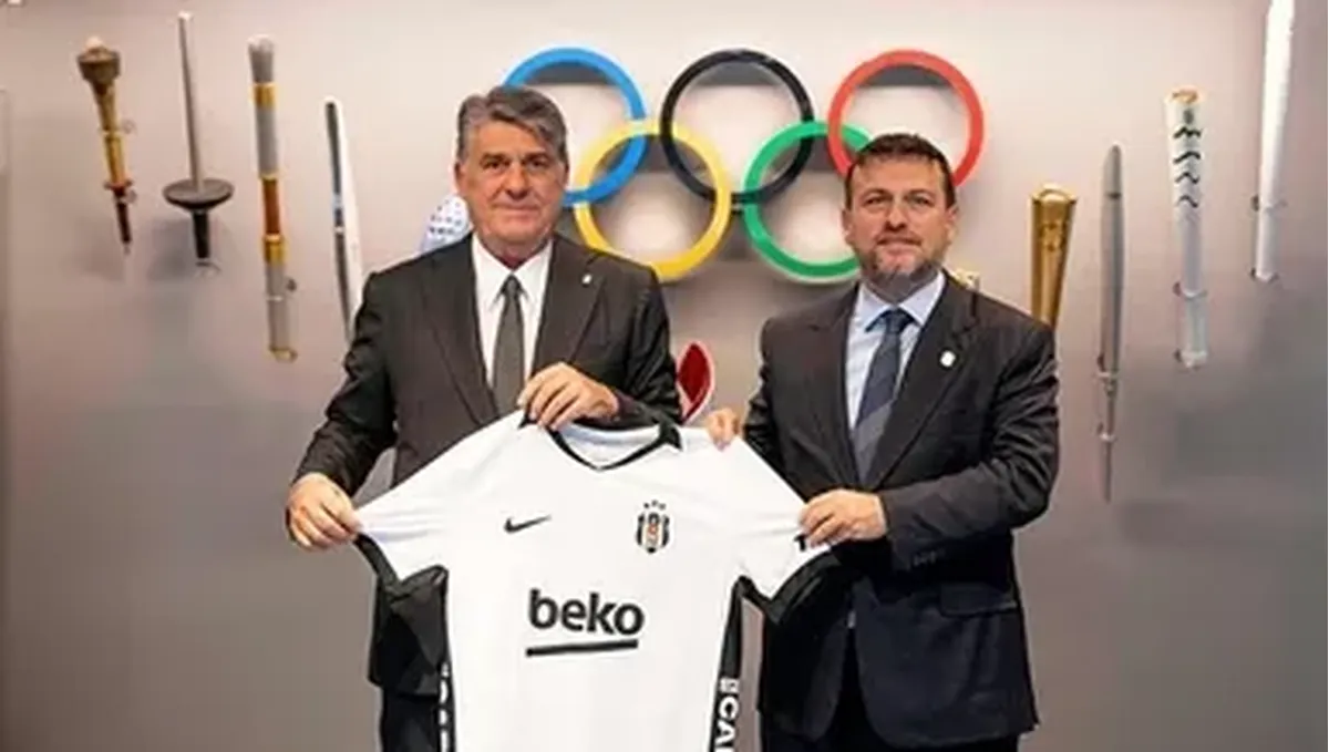 Beşiktaş Başkanı Serdal Adalı, Veli Ozan Çakır'ı Ziyaret Etti