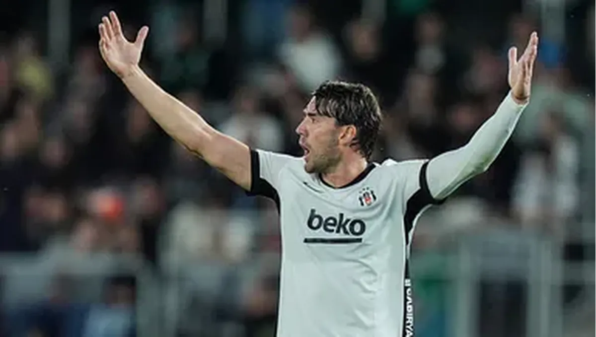 Beşiktaş, Dusan Vlahovic'in Disiplin Cezasına Odaklandı