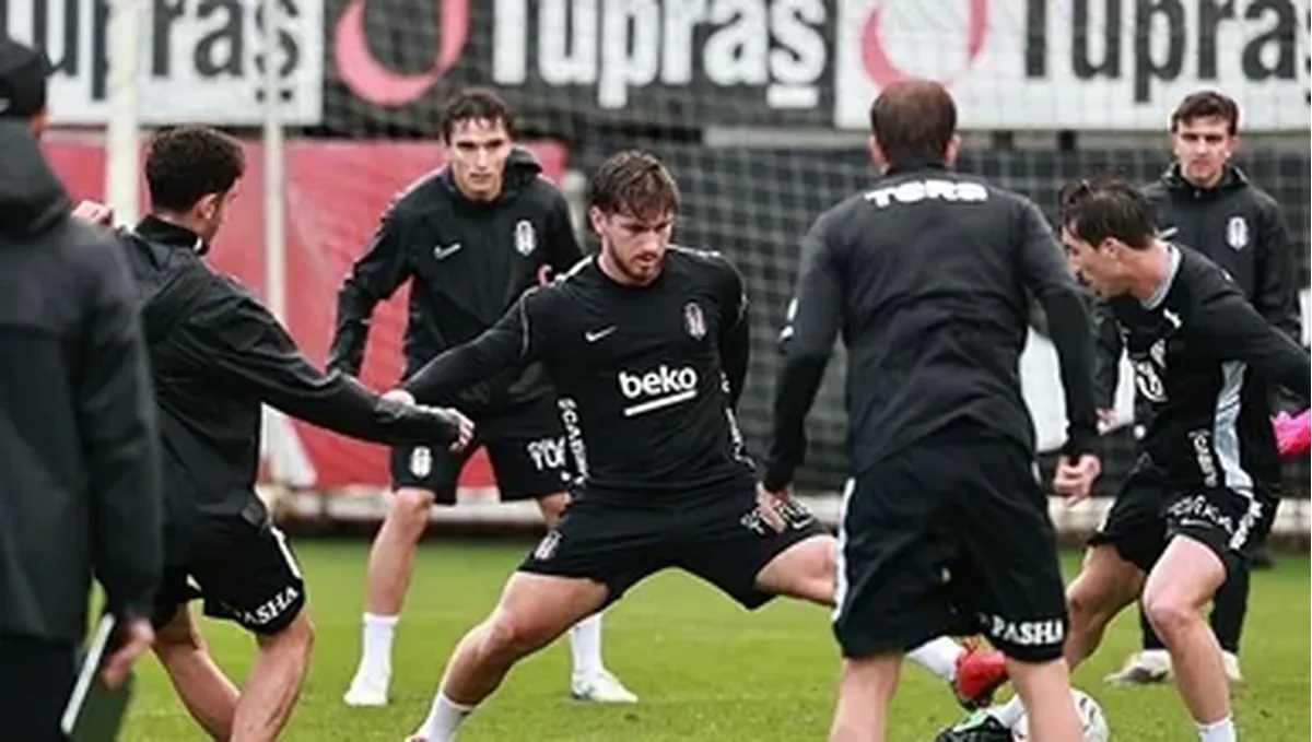 BJK Antrenmanında Vlahovic'in Dönüş Hazırlığı Devam Ediyor