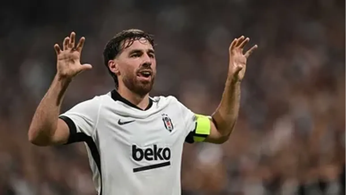 Beşiktaş, Fenerbahçe Derbisi İçin Orta Sahasını Güçlendiriyor