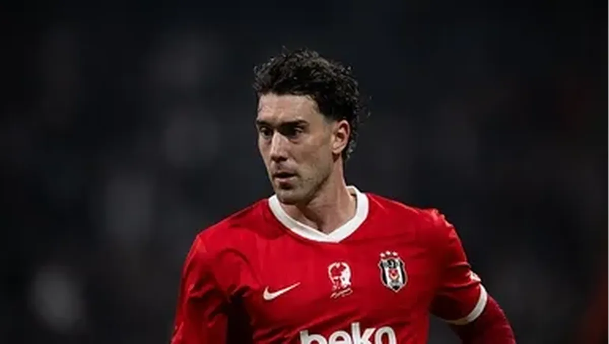 Siyah-Beyazlılarda Forvet Rekabeti Kızıştı: Vlahovic ve Oh! Özet: Siyah-beyazlılarda forvet oyuncula