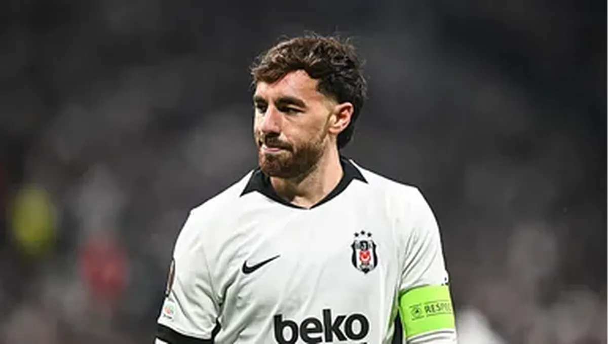 Orkun Kökçü: Beşiktaş Taraftarının Duygularını Anlıyorum Özet: Orkun Kökçü, Beşiktaş'la olan bağı ve